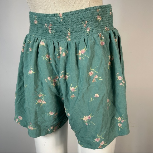❤️ American Eagle Outfitters Green Floral High Waist Shorts M - Picture 4 of 10